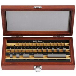 Mitutoyo Gauge Block Set
Metric (1mm - 60mm) Grade 0
516-966-10 (32 Piece Set)